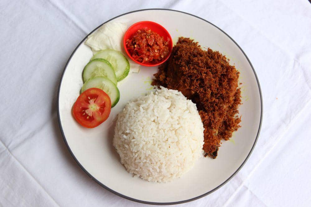 The Irresistible Crunch of Kremesan at Perumahan Pertamina
